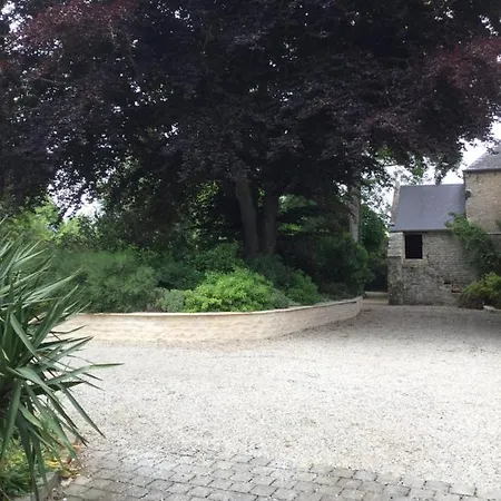 Апартаменты Prieure De La Chesnaie Saint-Vigor-le-Grand